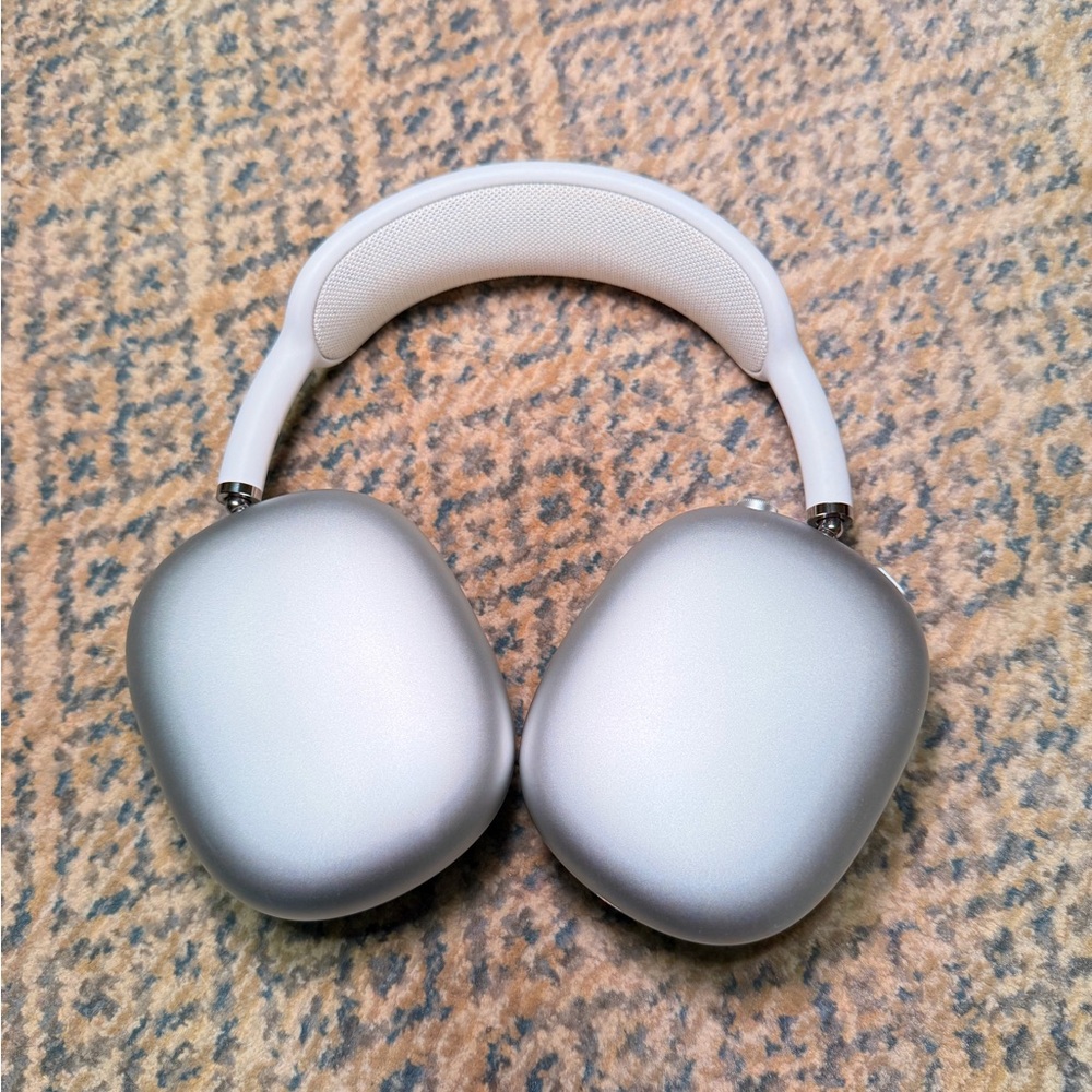 AirPods Max and Accessories